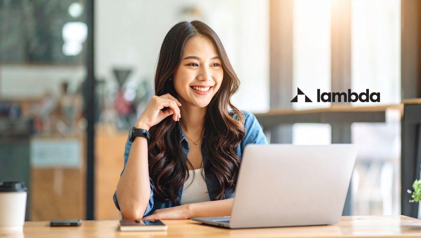 Ажилд орох эерэг хандлагатай залуу эмэгтэй бага туршлагатай боловч итгэл дүүрэн ажил хайж байна